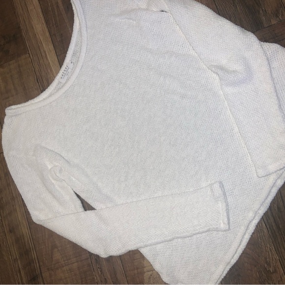 Velvet by Graham & Spencer Peta Cotton Crochet Sweater in White M 198$ revolve - Picture 3 of 5